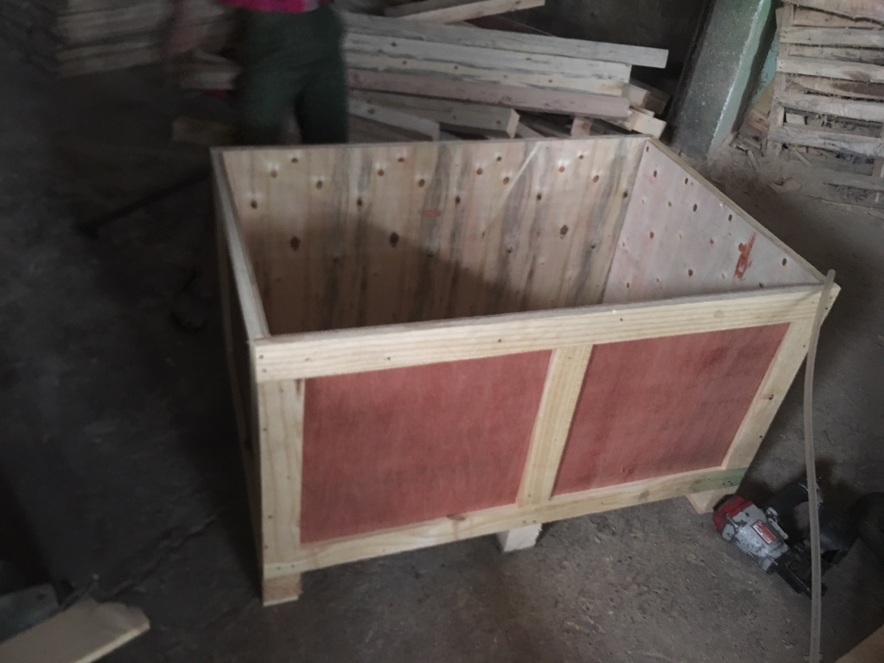 Sản xuất thùng gỗ